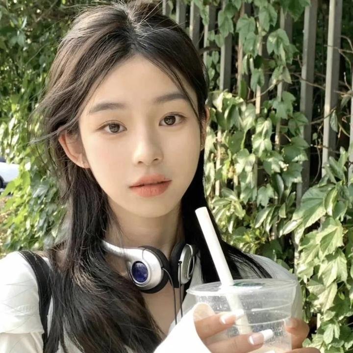 曲线窈窕非梦事